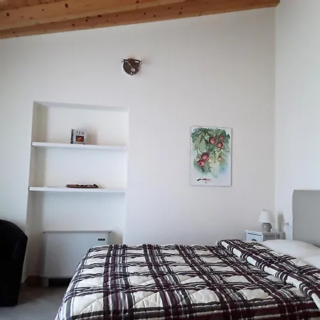 Ca' Due Olivi Apartment *